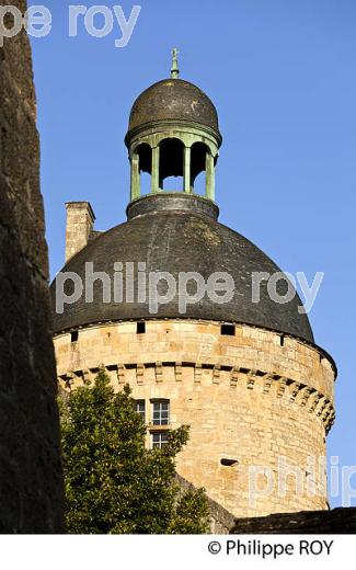CHATEAU DE HAUTEFORT, VALLEE DE L' AUVEZERE, PERIGORD NOIR, DORDOGNE. (24F01231.jpg)