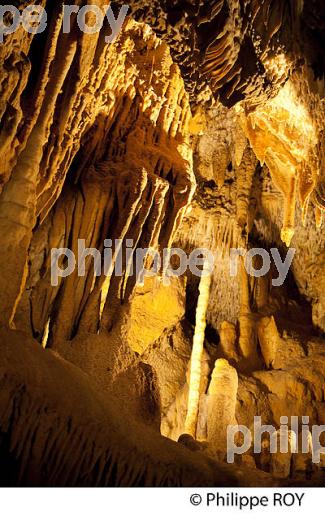 GROTTE DE VILLARS,  PERIGORD VERT, DORDOGNE, FRANCE (24F02119.jpg)