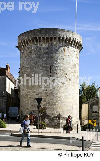 TOUR MATAGUERRE, PERIGUEUX , PERIGORD BLANC, DORDOGNE, FRANCE (24F02424.jpg)
