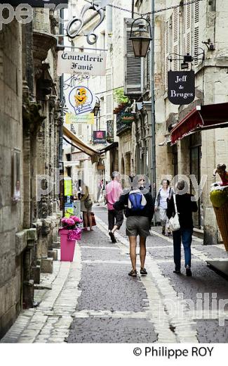  RUE LIMOGEANNE, PERIGUEUX , PERIGORD BLANC, DORDOGNE, FRANCE (24F02534.jpg)