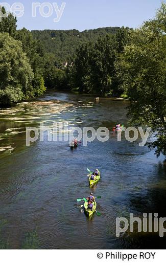 BALADE EN CANOE, VALLEE DE LA VEZERE, PERIGORD NOIR, DORDOGNE, FRANCE (24F03136.jpg)
