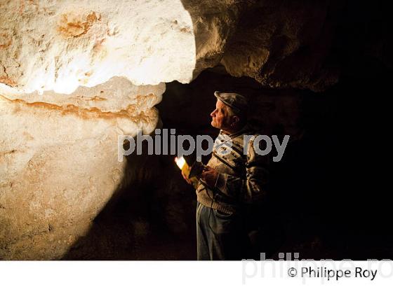 GROTTE DE BERNIFAL, LES EYZIES, PREHISTOIRE, PERIGORD NOIR, DORDOGNE (24F03517.jpg)