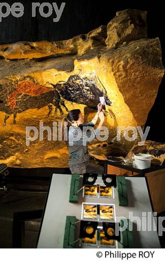 ATELIER, EXPO LASCAUX 3, MONTIGNAC, PREHISTOIRE, VALLEE VEZERE, PERIGORD NOIR, DORDOGNE (24F03712.jpg)