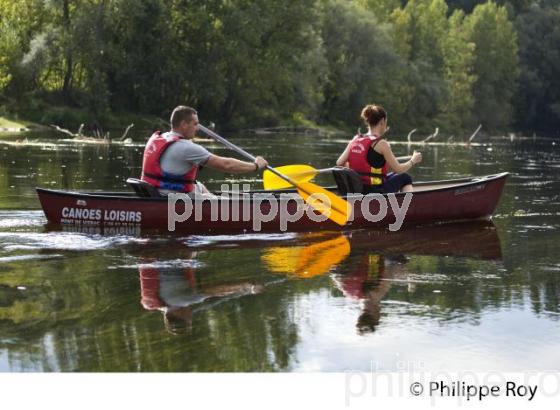 DESCENTE DE LA DORDOGNE EN CANOE, PERIGORD NOIR. (24F03808.jpg)