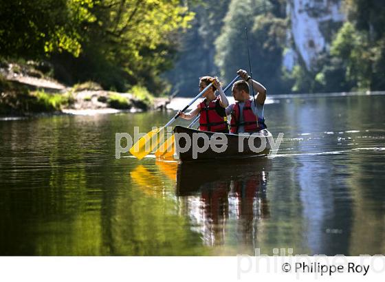 DESCENTE DE LA DORDOGNE EN CANOE, PERIGORD NOIR. (24F03814.jpg)
