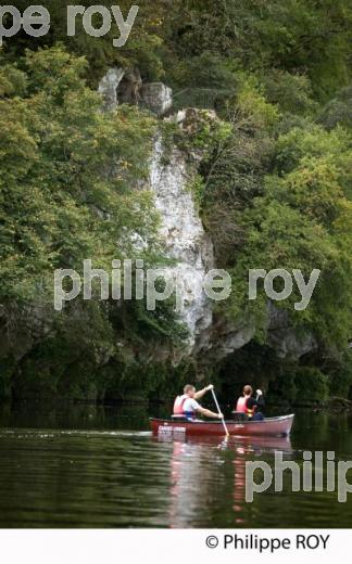 DESCENTE DE LA DORDOGNE EN CANOE, PERIGORD NOIR. (24F03833.jpg)