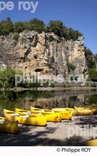 DESCENTE DE LA DORDOGNE EN CANOE, PERIGORD NOIR. (24F03917.jpg)