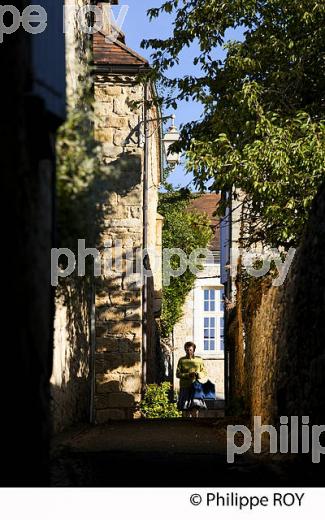 BASTIDE DE DOMME, PERIGORD NOIR, DORDOGNE, FRANCE (24F04106.jpg)