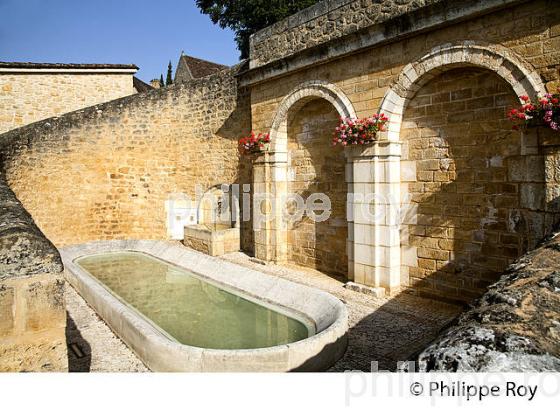 LAVOIR DE LA BASTIDE DE DOMME, PERIGORD NOIR, DORDOGNE, FRANCE (24F04110.jpg)