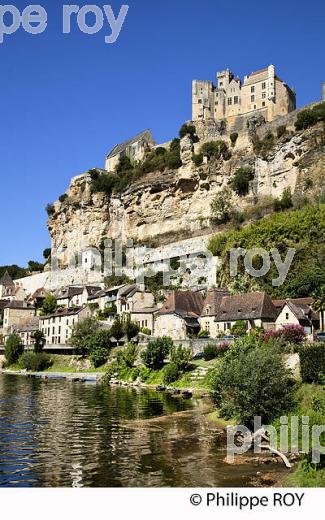 CHATEAU DE BEYNAC, PERIGORD NOIR, DORDOGNE, FRANCE (24F04402.jpg)