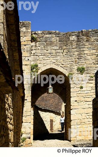 PORTE VEUVA, VILLAGE MEDIEVAL DE BEYNAC, PERIGORD NOIR, DORDOGNE, FRANCE (24F04437.jpg)