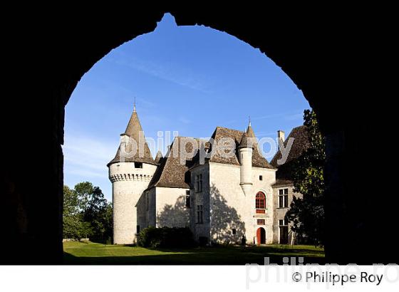 CHATEAU DE BRIDOIRE, RIBAGNAC, PERIGORD, DORDOGNE, FRANCE (24F05409.jpg)