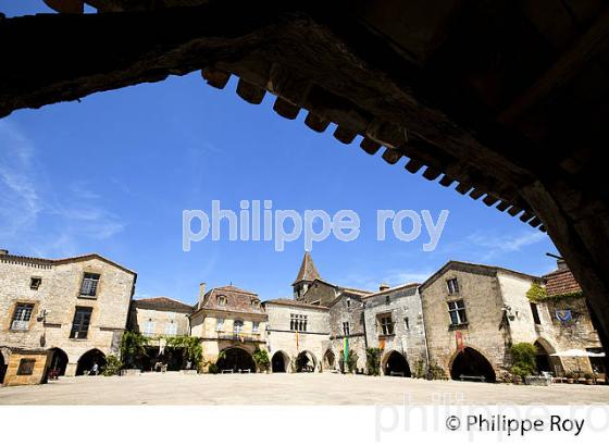 BASTIDE DE MONPAZIER, PERIGORD POURPRE, DORDOGNE, FRANCE (24F05902.jpg)