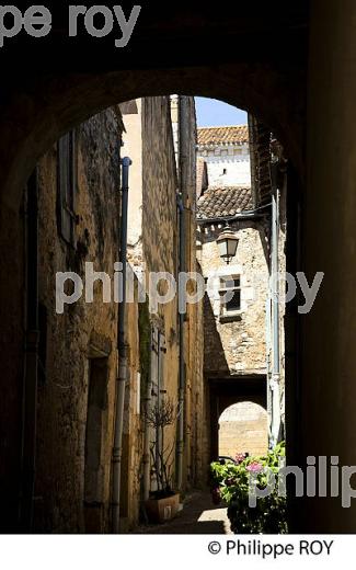 BASTIDE DE MONPAZIER, PERIGORD POURPRE, DORDOGNE, FRANCE (24F05919.jpg)