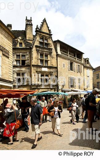 MARCHE, VIEUX SARLAT, PERIGORD, DORDOGNE, FRANCE (24F06023.jpg)