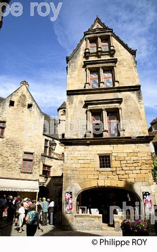 HOTEL DE VIENNE, VIEUX SARLAT, PERIGORD, DORDOGNE, FRANCE (24F06029.jpg)