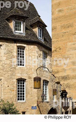 VIEUX SARLAT, PERIGORD, DORDOGNE, FRANCE (24F06208.jpg)