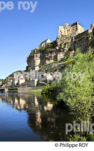 CHATEAU DE BEYNAC ET LA DORDOGNE, PERIGORD NOIR , VALLEE DE LA  DORDOGNE. (24F06705.jpg)