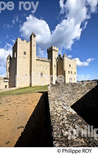 CHATEAU DE BEYNAC, PERIGORD NOIR , VALLEE DE LA  DORDOGNE. (24F06736.jpg)