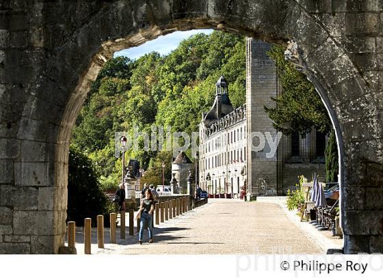 ABBAYE DE BRANTOME, VALLEE DE LA DRONNE PERIGORD VERT, DORDOGNE. (24F08234.jpg)