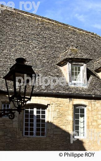 TOIT EN LAUSE,VILLE DE  SARLAT , PERIGORD NOIR , VALLEE DE LA  DORDOGNE. (24F09440.jpg)