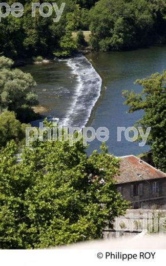 LE DOUBS ET SES RIVES, BESANCON, DOUBS, FRANCE (25F00617.jpg)