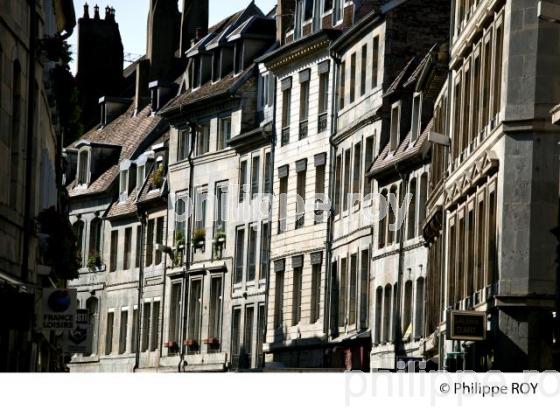 HOTELS PARTICULIERS ET IMMEUBLES, BESANCON, FRANCE (25F00933.jpg)