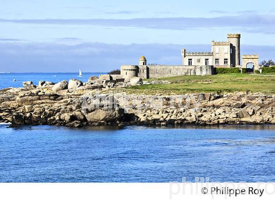 POINTE DE TREVIGNON, SENTIER DU LITTORAL, FINISTERE, BRETAGNE. (29F00233.jpg)