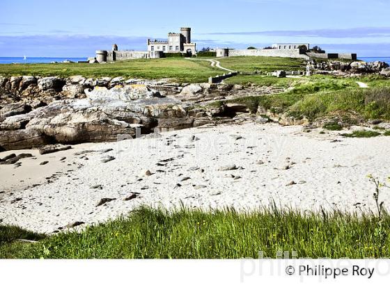 POINTE DE TREVIGNON, SENTIER DU LITTORAL, FINISTERE, BRETAGNE. (29F00235.jpg)