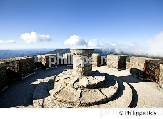 OBSERVATOIRE METEO  DU  MONT AIGOUAL ,  CEVENNES , GARD, LANGUEDOC. (30F00112.jpg)