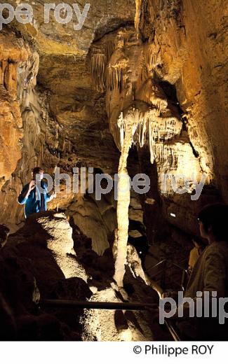 LA GROTTE DE TRABUC, COMMUNE DE MIALET , VALLEE DU GARDON DE MIALET,  CEVENNES, GARD. (30F00512.jpg)