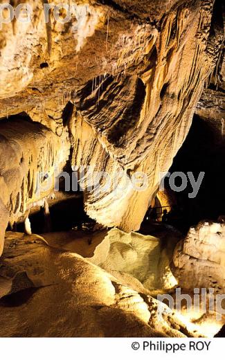 LA GROTTE DE TRABUC, COMMUNE DE MIALET , VALLEE DU GARDON DE MIALET,  CEVENNES, GARD. (30F00515.jpg)