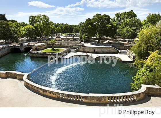 LES JARDINS DE LA FONTAINE,  VILLE DE NIMES ,  GARD, LANGUEDOC. (30F01322.jpg)
