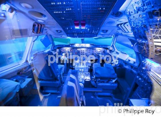 COCKPIT AIRBUS A300-B, MUSEE AERONAUTIQUE  AEROSCOPIA, TOULOUSE BLAGNAC. (31F02509.jpg)