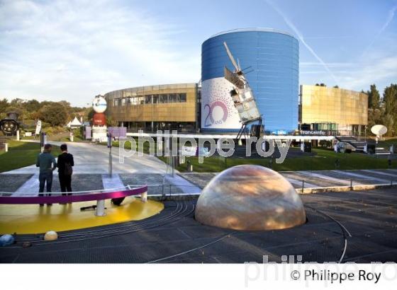 LES JARDINS DE  LA  CITE DE L' ESPACE,  ASTRALIA ET PLANETARIUM , TOULOUSE. (31F02607.jpg)