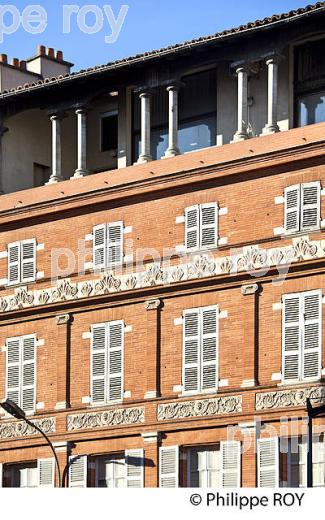 SOLEILHO D'UN HOTEL PARTICULIER,  QUARTIER DES CARMES,  TOULOUSE. (31F02935.jpg)