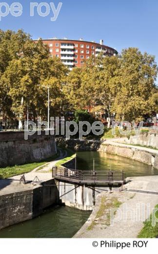 CANAL DE BRIENNE,  LA GARONNE, QUARTIER AMIDONNIERS, TOULOUSE. (31F03109.jpg)