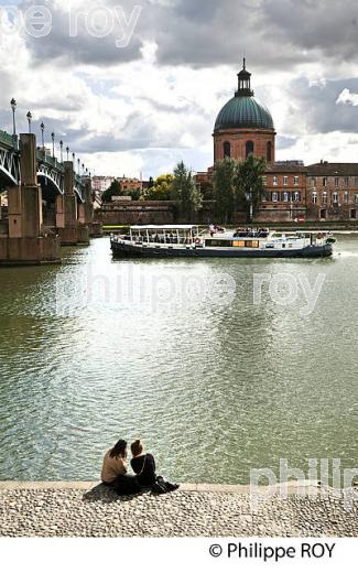 LA GARONNE, ET DOME DE LA GRAVE,  TOULOUSE. (31F03111.jpg)