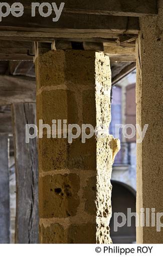 VILLAGE FORTIFIE DE BARRAN, BASTIDE DE GASCOGNE, GERS. (32F01418.jpg)