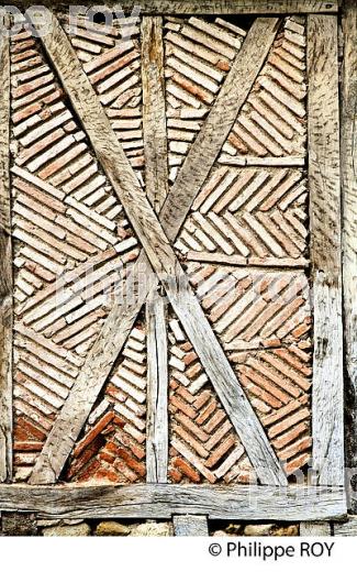 VILLAGE FORTIFIE DE BARRAN, BASTIDE DE GASCOGNE, GERS. (32F01420.jpg)