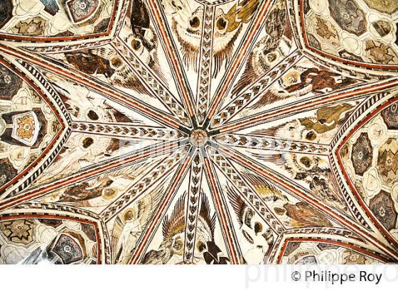 VILLAGE FORTIFIE  DE LA ROMIEU,  GASCOGNE, GERS. (32F01717.jpg)