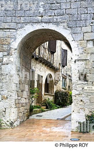VILLAGE FORTIFIE DE LA ROMIEU, GASCOGNE, GERS. (32F01718.jpg)