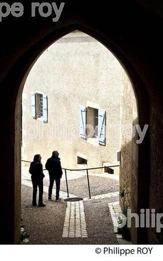 VILLAGE FORTIFIE DE LAVARDENS, GASCOGNE, GERS. (32F01737.jpg)