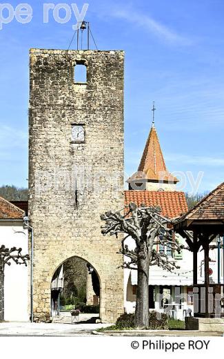 VILLAGE FORTIFIE DE TILLAC, GASCOGNE, GERS. (32F01905.jpg)