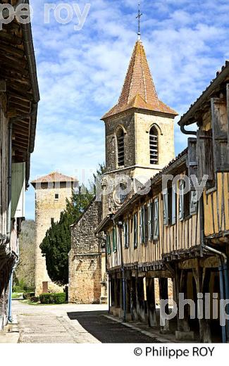VILLAGE FORTIFIE DE TILLAC, GASCOGNE, GERS. (32F01909.jpg)