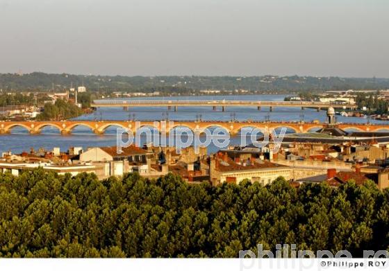 Bordeaux (33F03319.jpg)