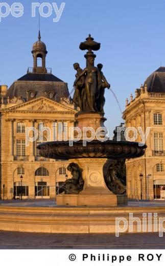 Place de la Bourse - Bordeaux (33F07311.jpg)