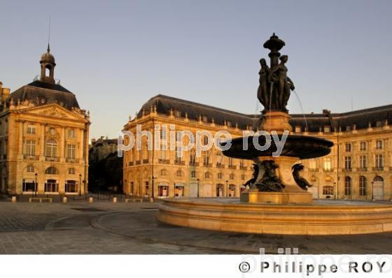 Place de la Bourse - Bordeaux (33F07320.jpg)