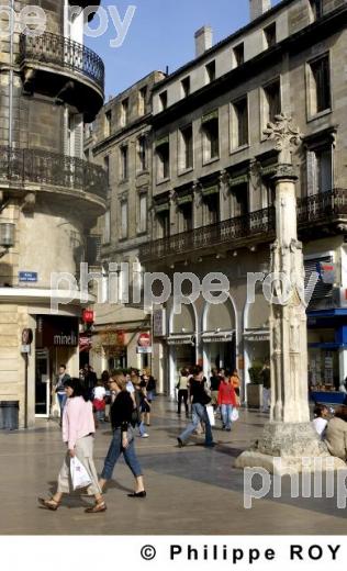 Rue Sainte Catherine - Bordeaux (33F07704.jpg)