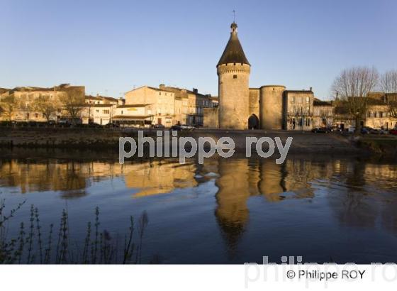 Libourne - Gironde (33F12410.jpg)